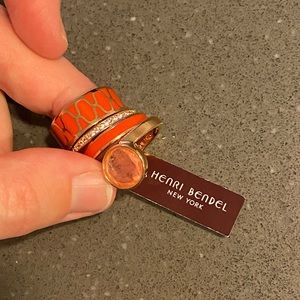 Henri Bendel coral beaded stack ring set size 6